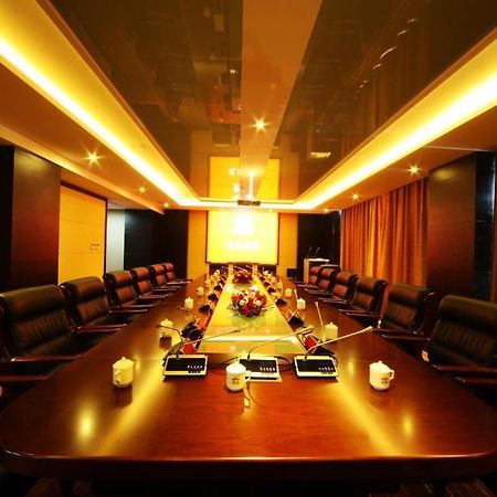 Xiongzhao Grand Hotel Weishan 大荔 外观 照片